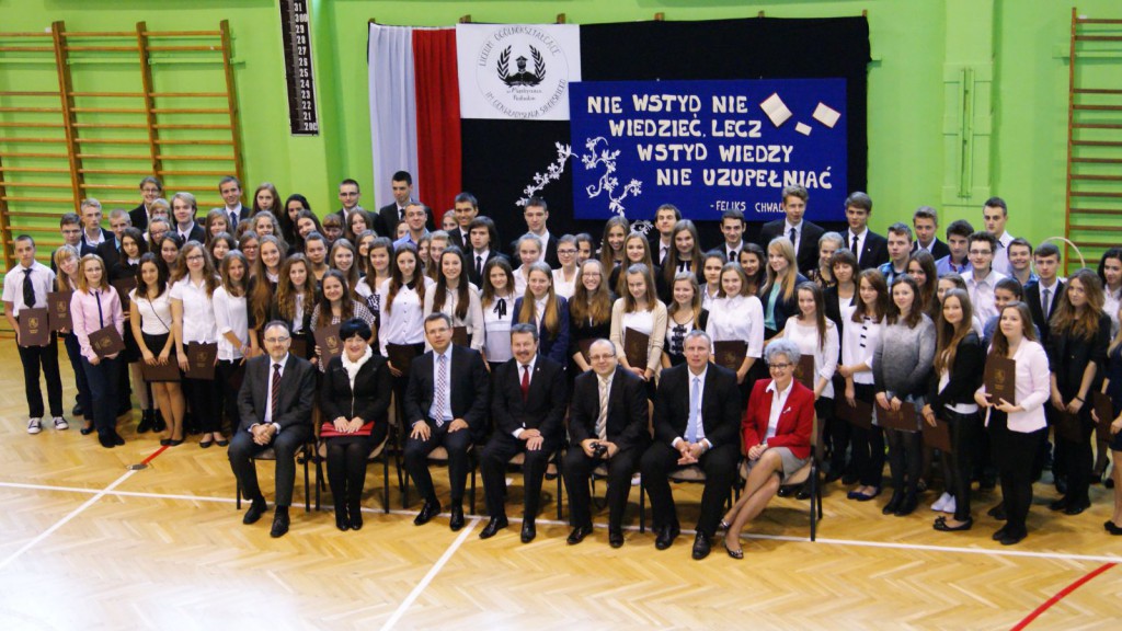 Liceum Ogólnokształcące w Międzyrzecu Podlaskim (wszyscy stypendyści ze szkół ponadgimnazjalnych z Międzyrzeca Podlaskiego)
