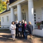 Rodzina Rościszewskich z pracownikami muzeum Rodzina Rościszewskich z pracownikami muzeum