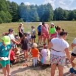 Uczestnicy przy ognisku Uczestnicy przy ognisku