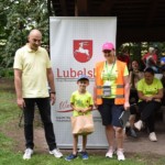 Najmłodszy uczestnik z organizatorami rajdu Najmłodszy uczestnik z organizatorami rajdu