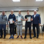 Wręczenie pucharów i dyplomów zawodnikom Wręczenie pucharów i dyplomów zawodnikom