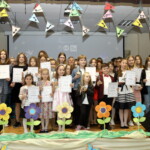 VIII Powiatowy Festiwal Piosenki Dziecięcej VIII Powiatowy Festiwal Piosenki Dziecięcej