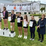 Dekoracja dziewcząt z rocznika 2008-2009 Dekoracja dziewcząt z rocznika 2008-2009