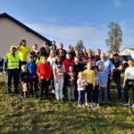 Wspólne zdjęcie uczestników jesiennego rajdu LZS Wspólne zdjęcie uczestników jesiennego rajdu LZS