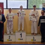 Zawodnicy na podium obok V-c Starosta Bialski Janusz Skólimowski oraz V-c Burmistrz Międzyrzeca Podlaskiego Paweł Łysańczuk Zawodnicy na podium obok V-c Starosta Bialski Janusz Skólimowski oraz V-c Burmistrz Międzyrzeca Podlaskiego Paweł Łysańczuk