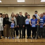 Zdjęcie grupowe zawodników biorących udział w Turnieju